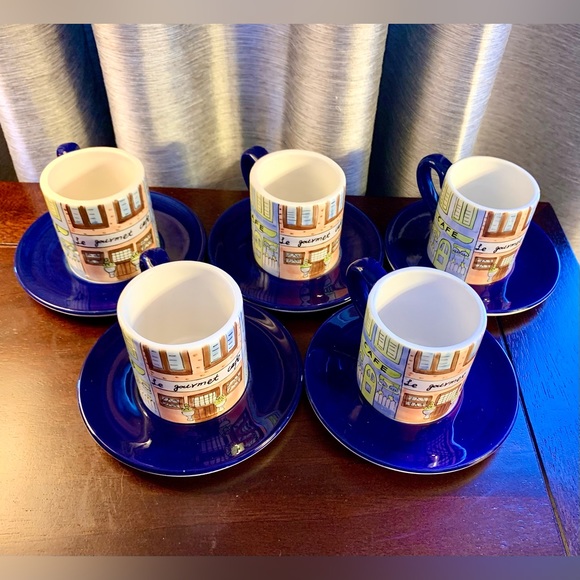 Set of 5 Hand Painted Ceramic Espresso Cups and Saucers. - Picture 13 of 15